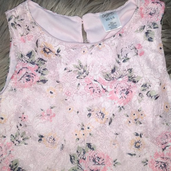 🔴 CLEARANCE 6/$20 Pink floral dress with roses and lace - Picture 3 of 5
